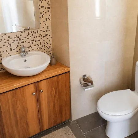 Seaview Penthouse In *